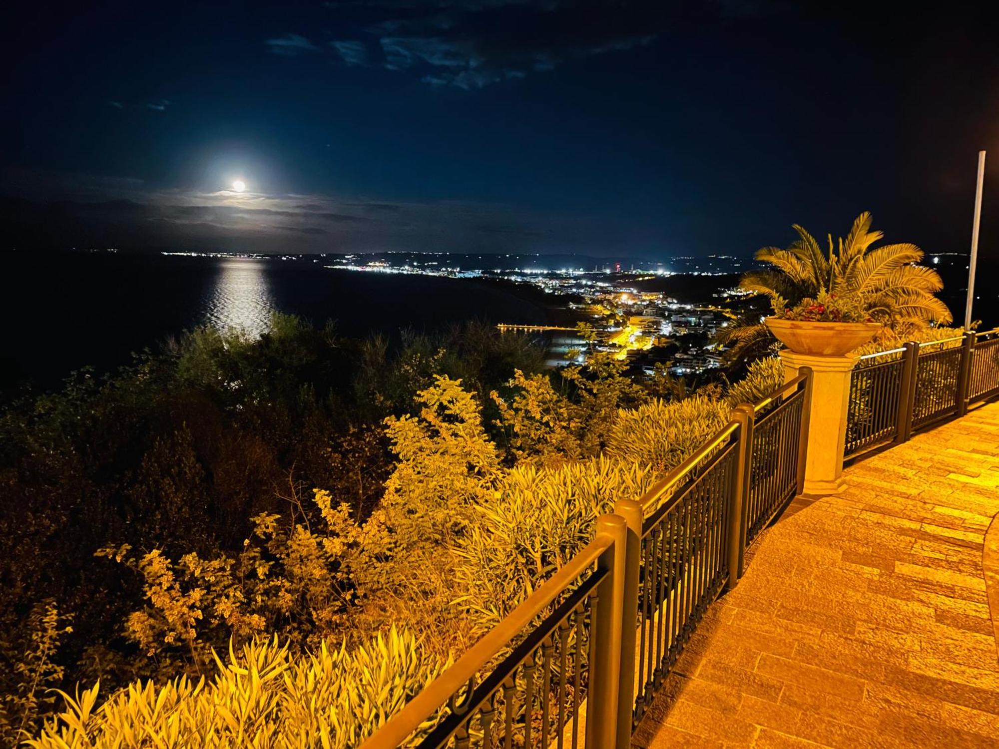 Santa Lucia Home ヴァスト エクステリア 写真